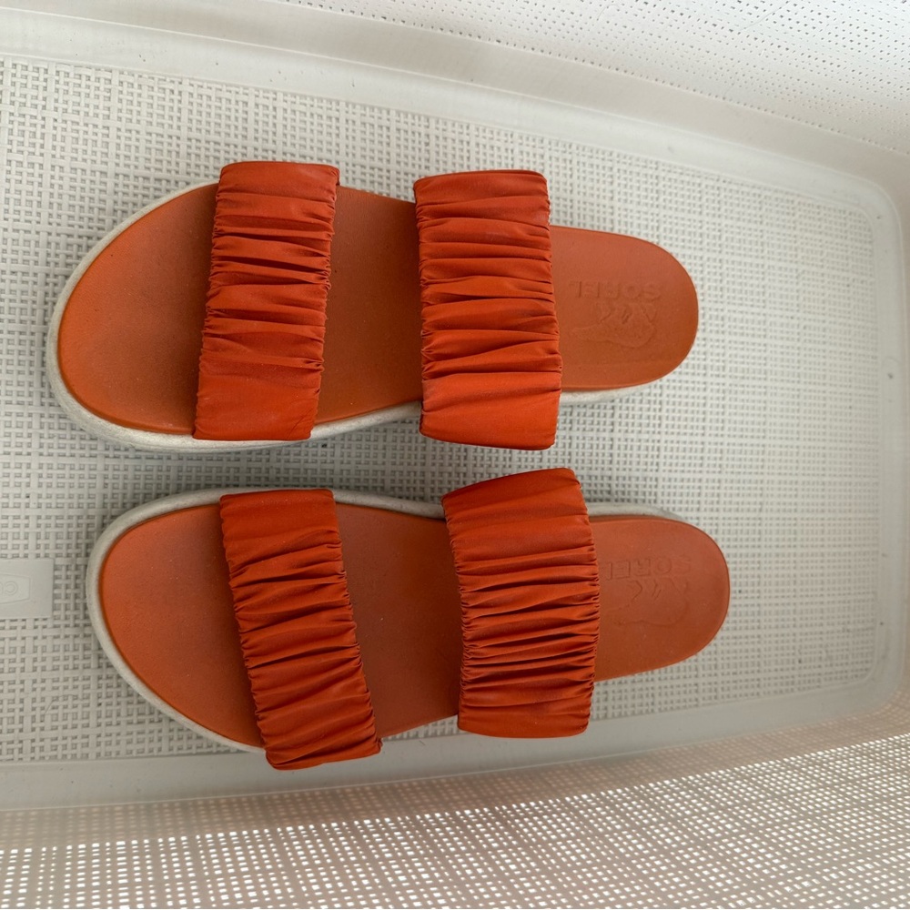 Sorel Women's Vibrant Orange Slide Sandals